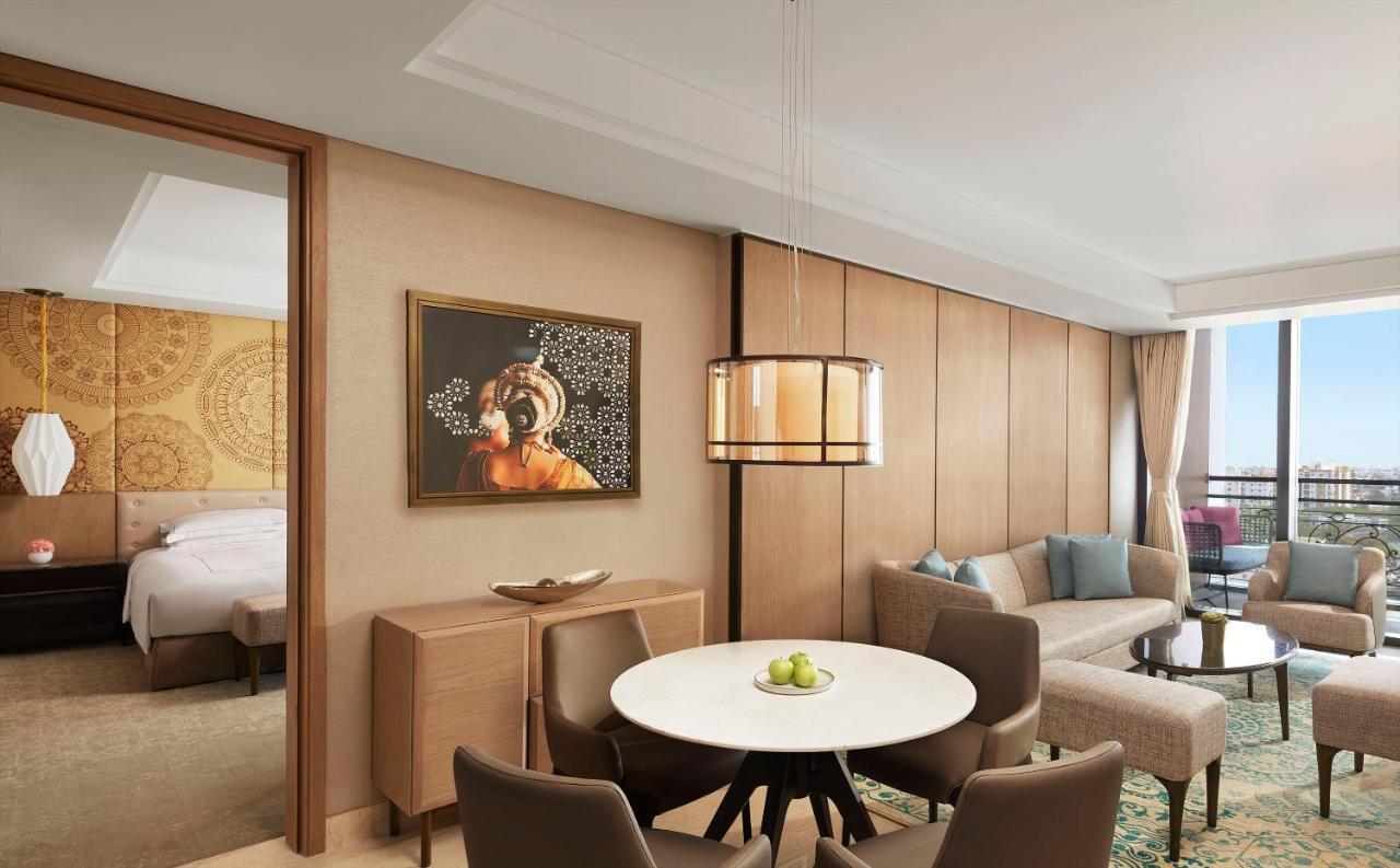 Taj Wellington Mews Chennai 호텔 외부 사진